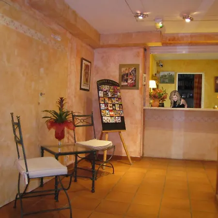 Alhambra Szálloda 2*