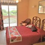 Alhambra Hotel 2*