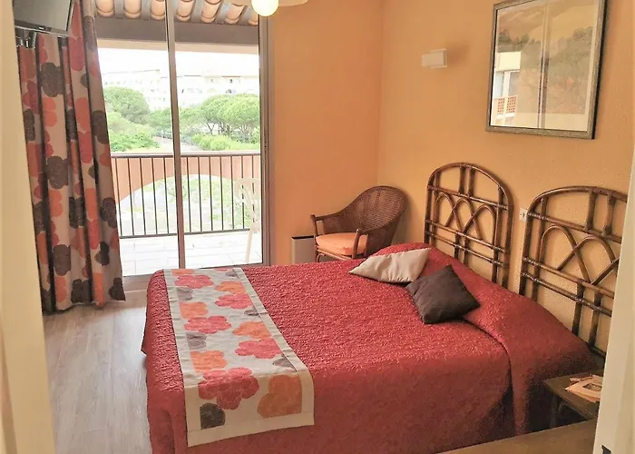 Alhambra ホテル 2*