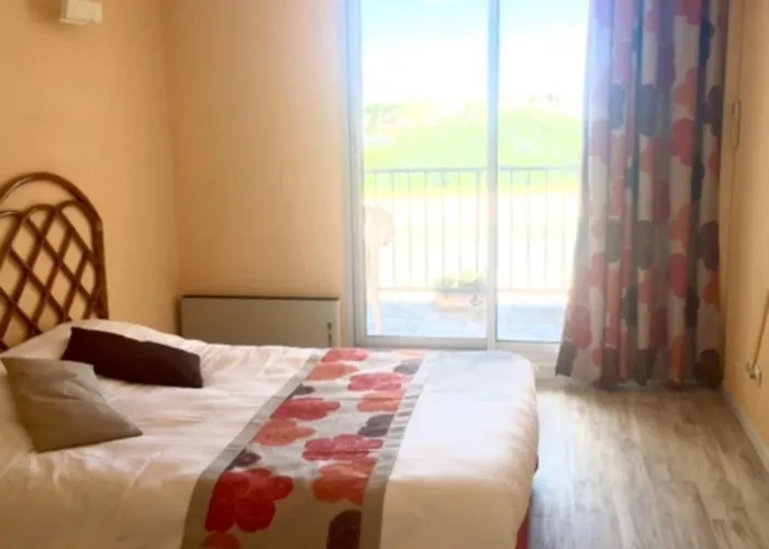 Alhambra ホテル 2*