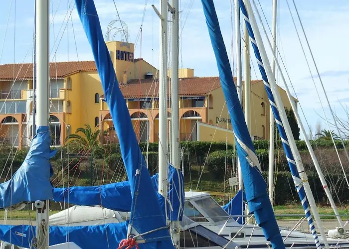 ホテル Alhambra 2*