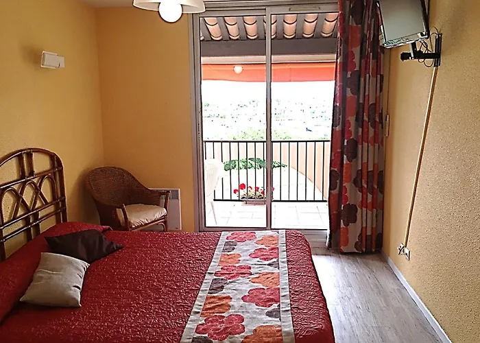 ホテル Alhambra 2*