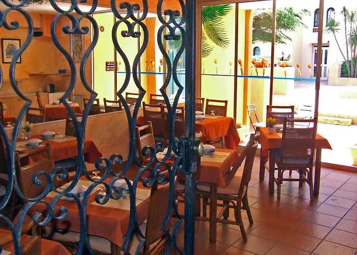 ホテル Alhambra 2*